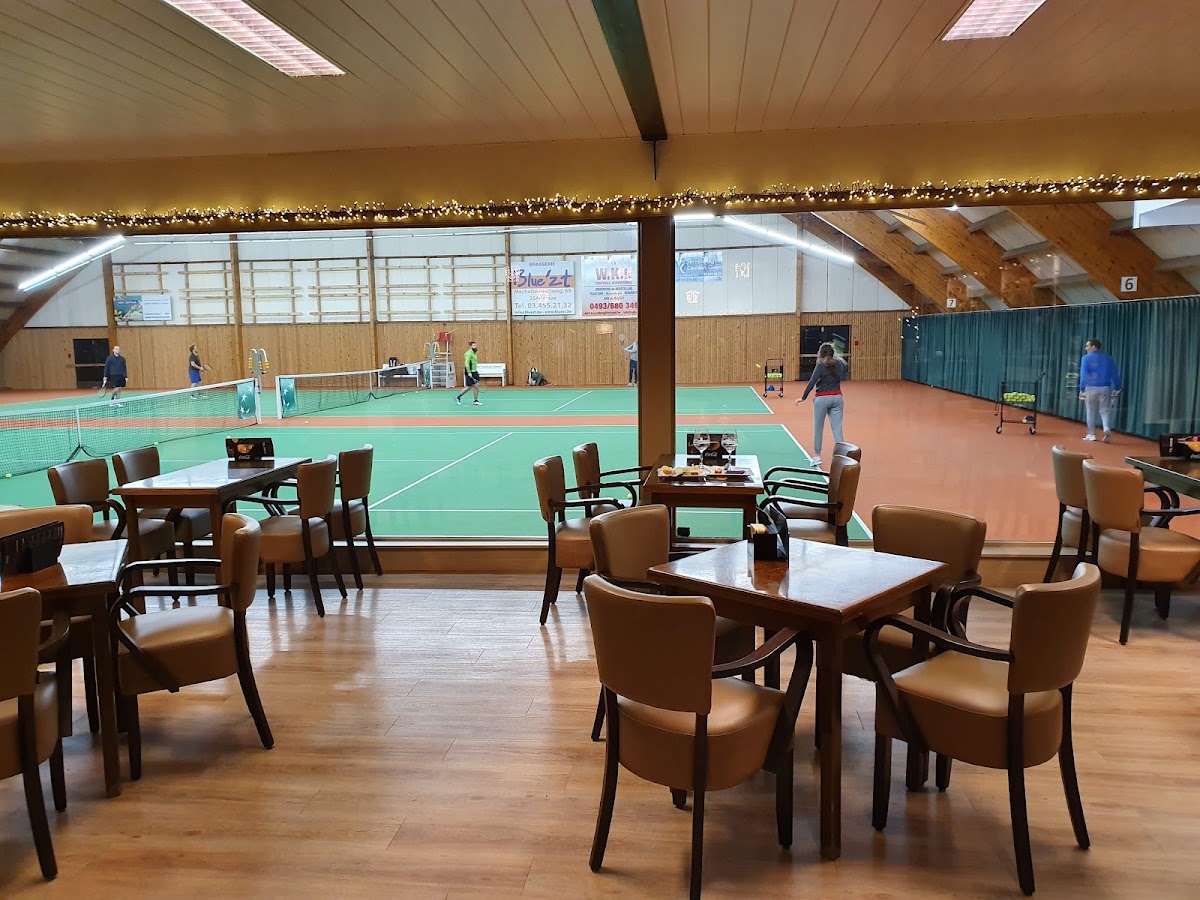 Sporting Club Hove - Photo 3