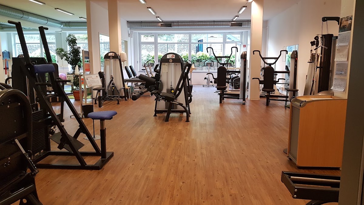 Sportpark Mainz-Mombach - Photo 2