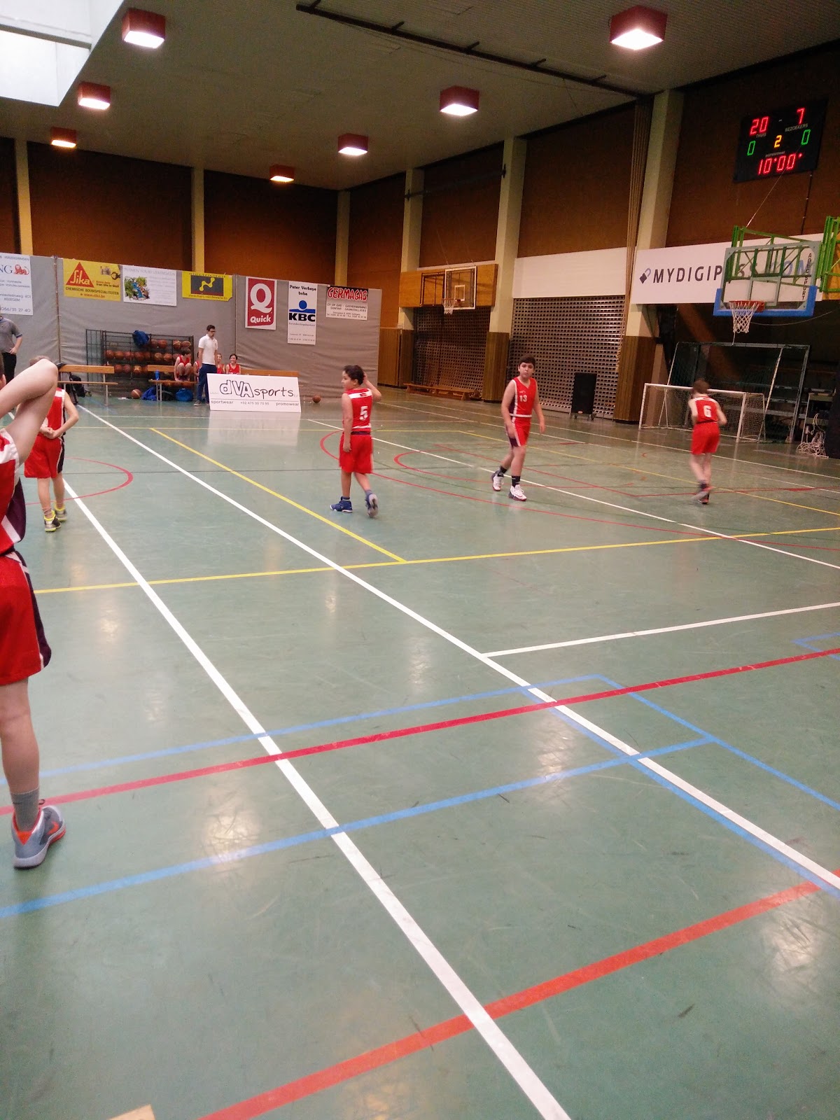 Sports centre "Drie hofsteden" - Photo 3