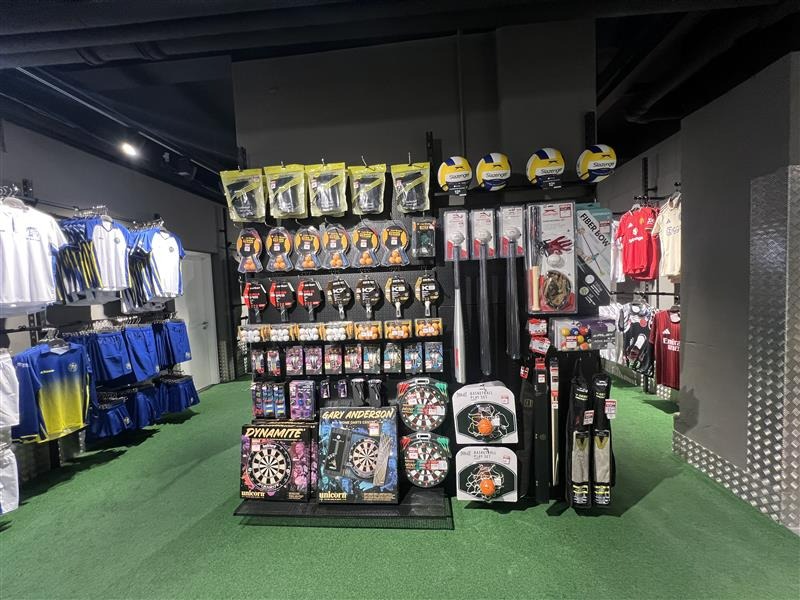 Sports Direct - Photo 2