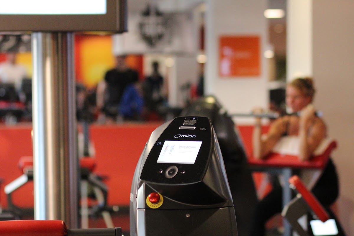 Sports & Spa Hannover List - Photo 3