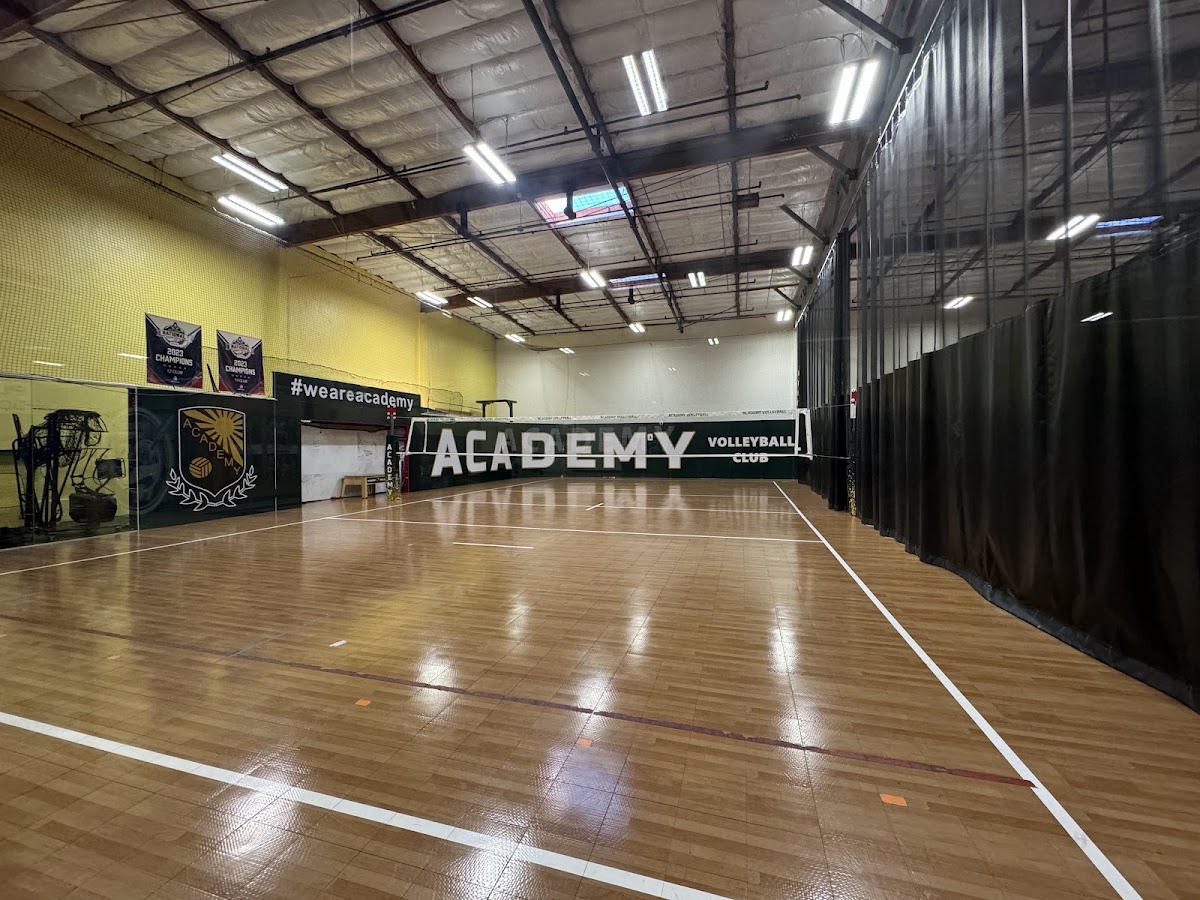SportsHouse - Photo 3
