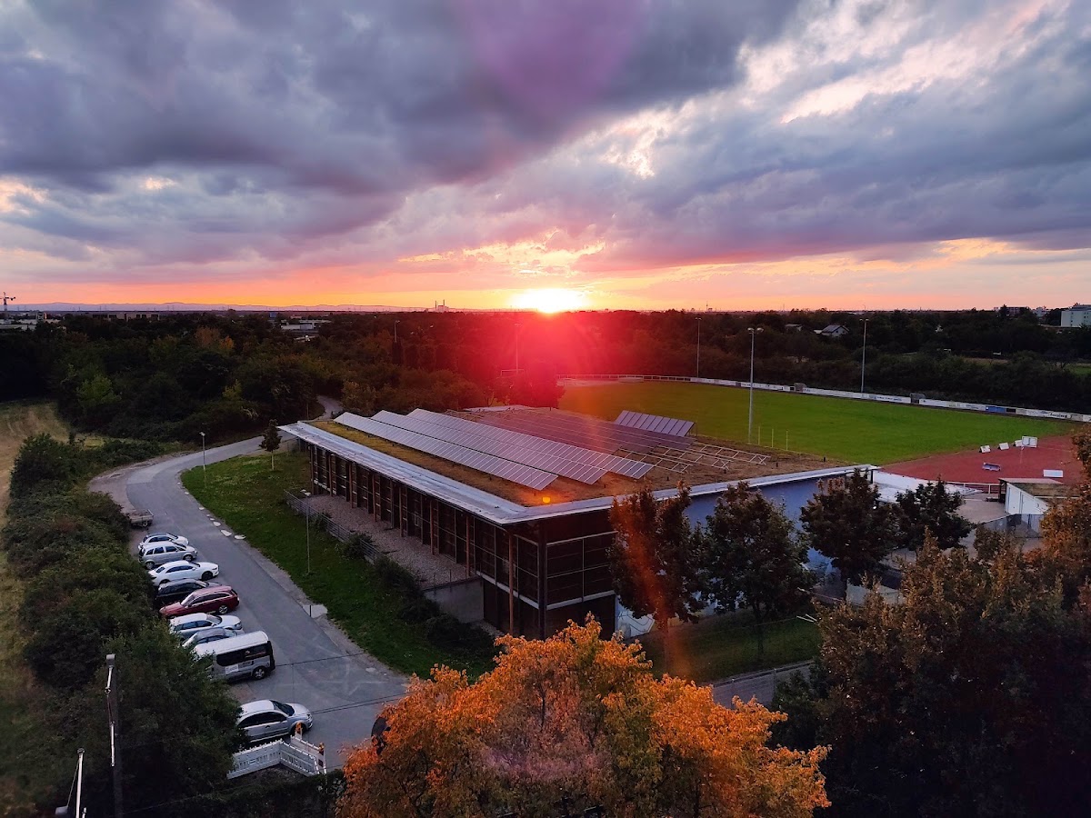 Sportzentrum West - Photo 3