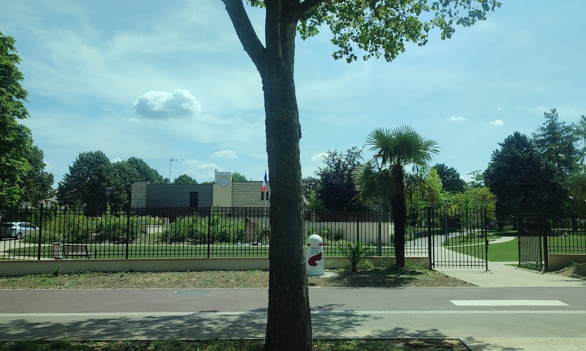 Square Charles de Gaulle - Photo 3