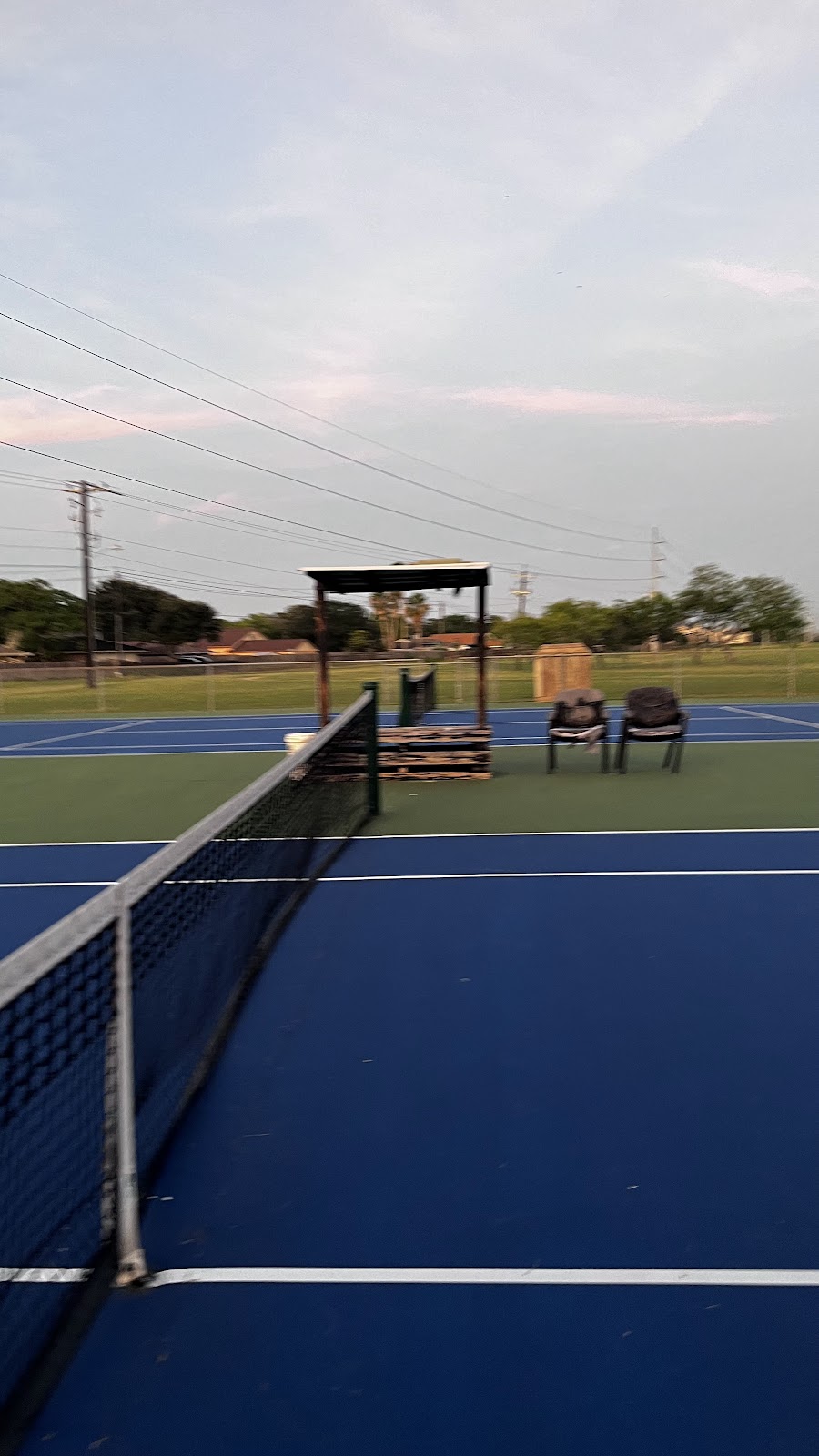 St. Andrews Tennis Courts - Photo 3
