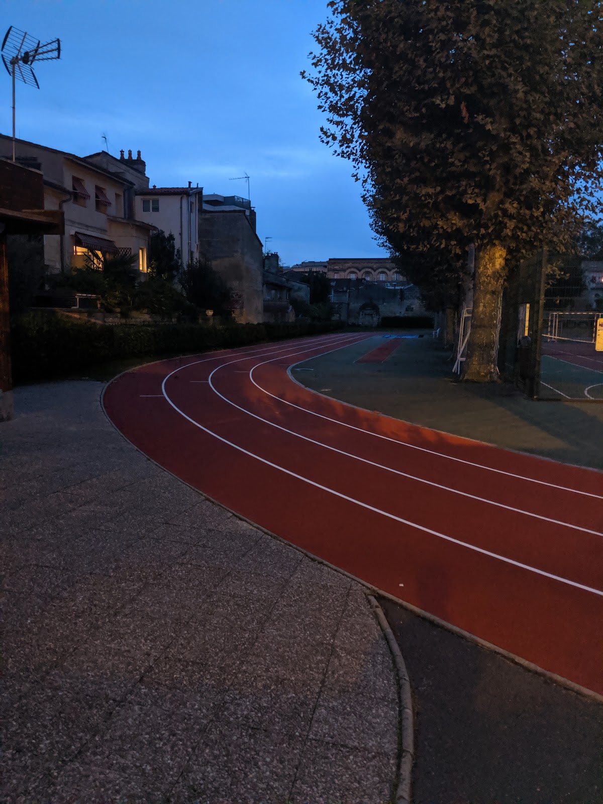 Stade - Photo 2