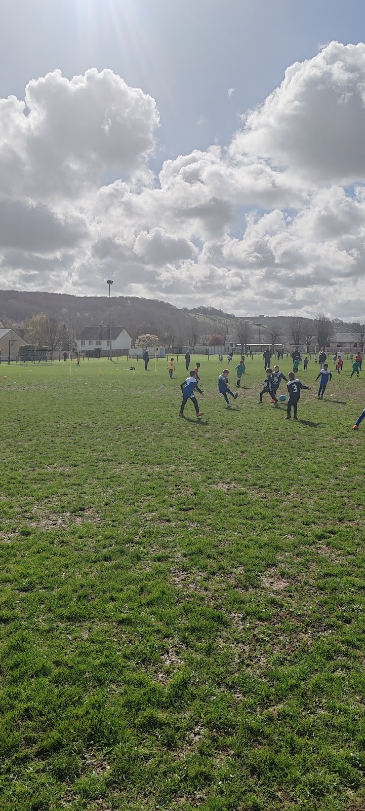 Stade de Football Gravigny - Photo 1