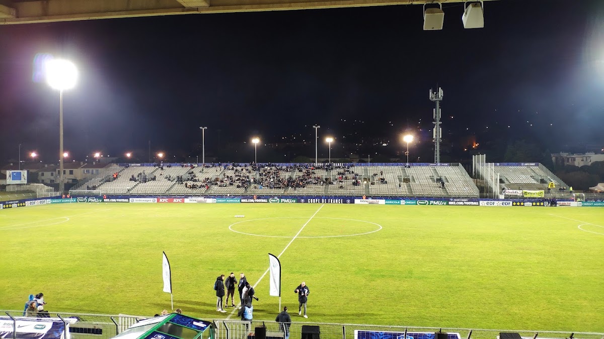 Stade Louis Michel