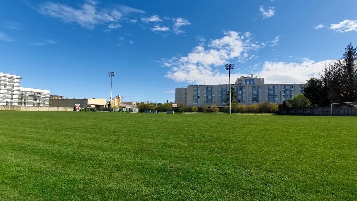 Stade Séverine - Photo 2