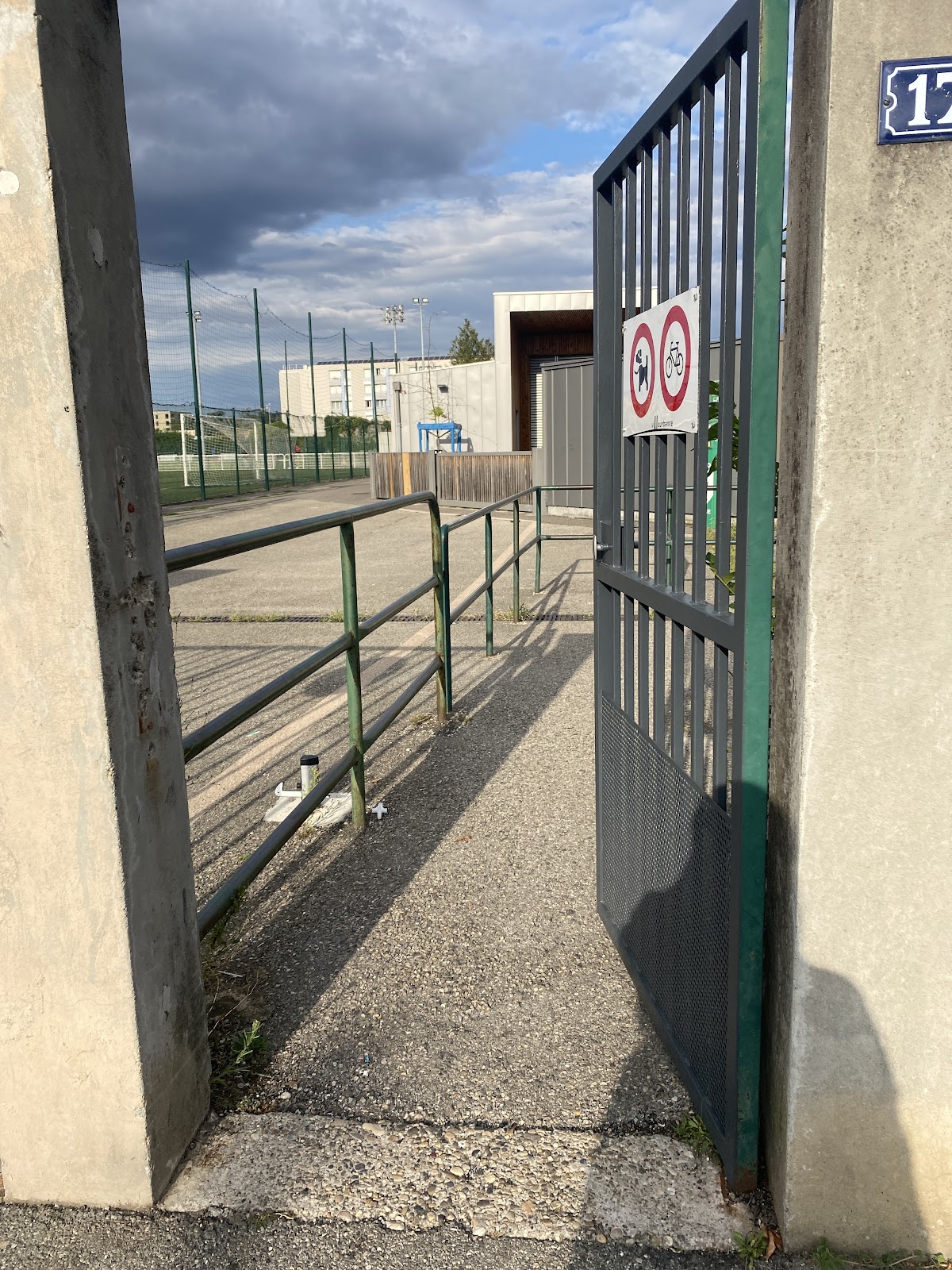 Stade Séverine - Photo 3