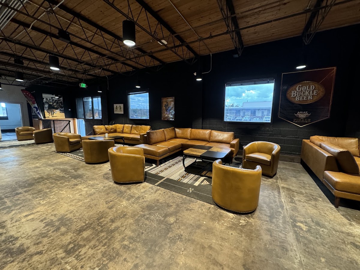 Stadium Pickleball Lounge - Photo 2
