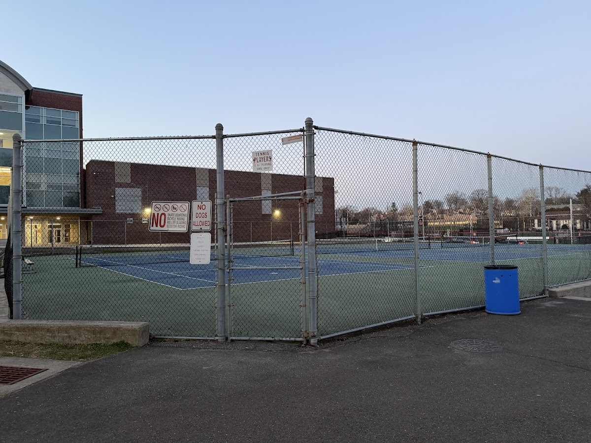 Stamford High school tennis court - Photo 3