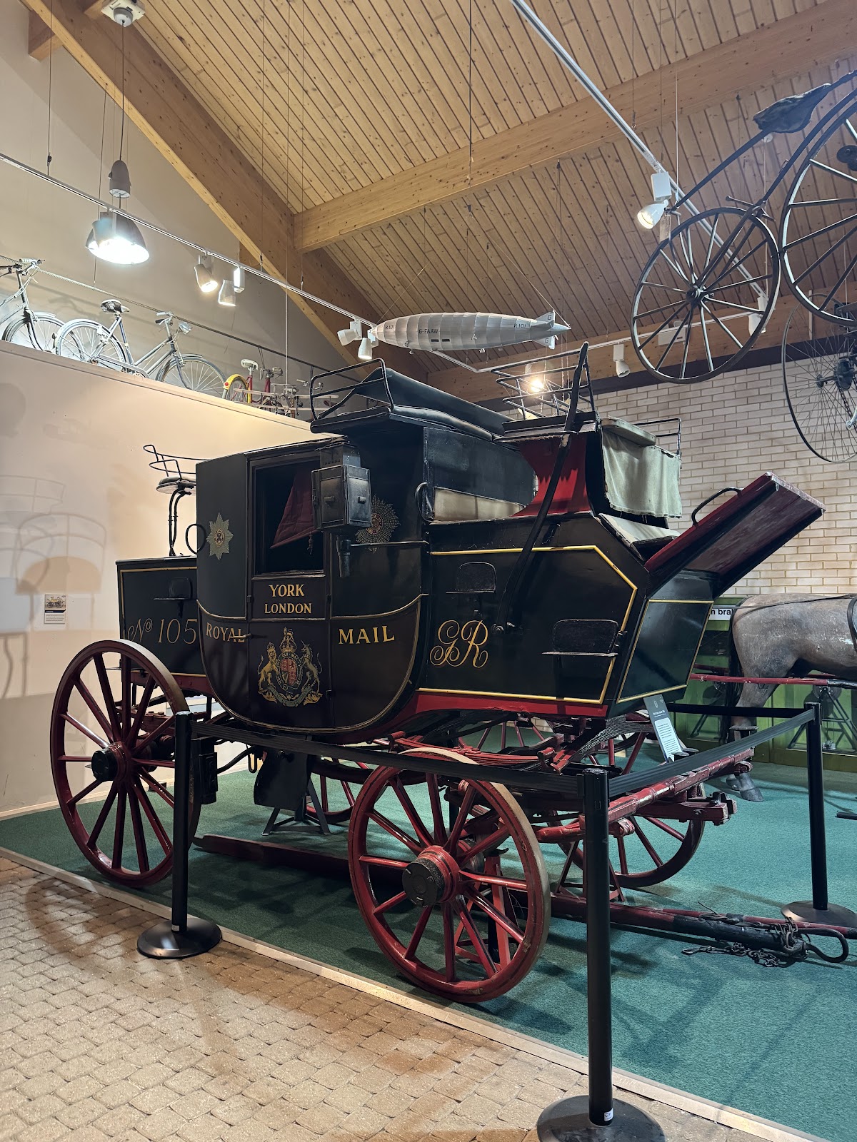 Stockwood Discovery Centre - Photo 3