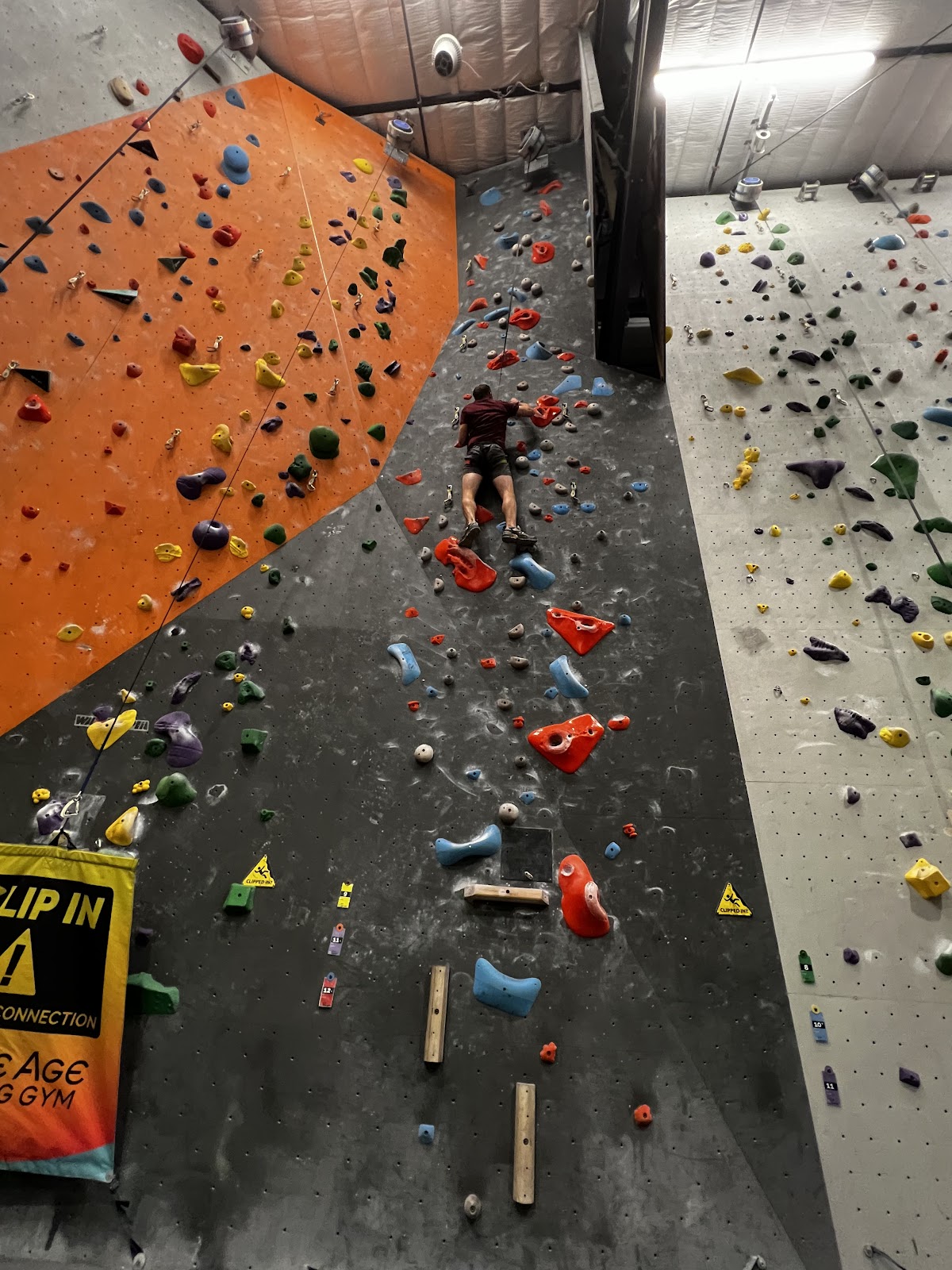 Stone Age Climbing Gym Midtown - Photo 2