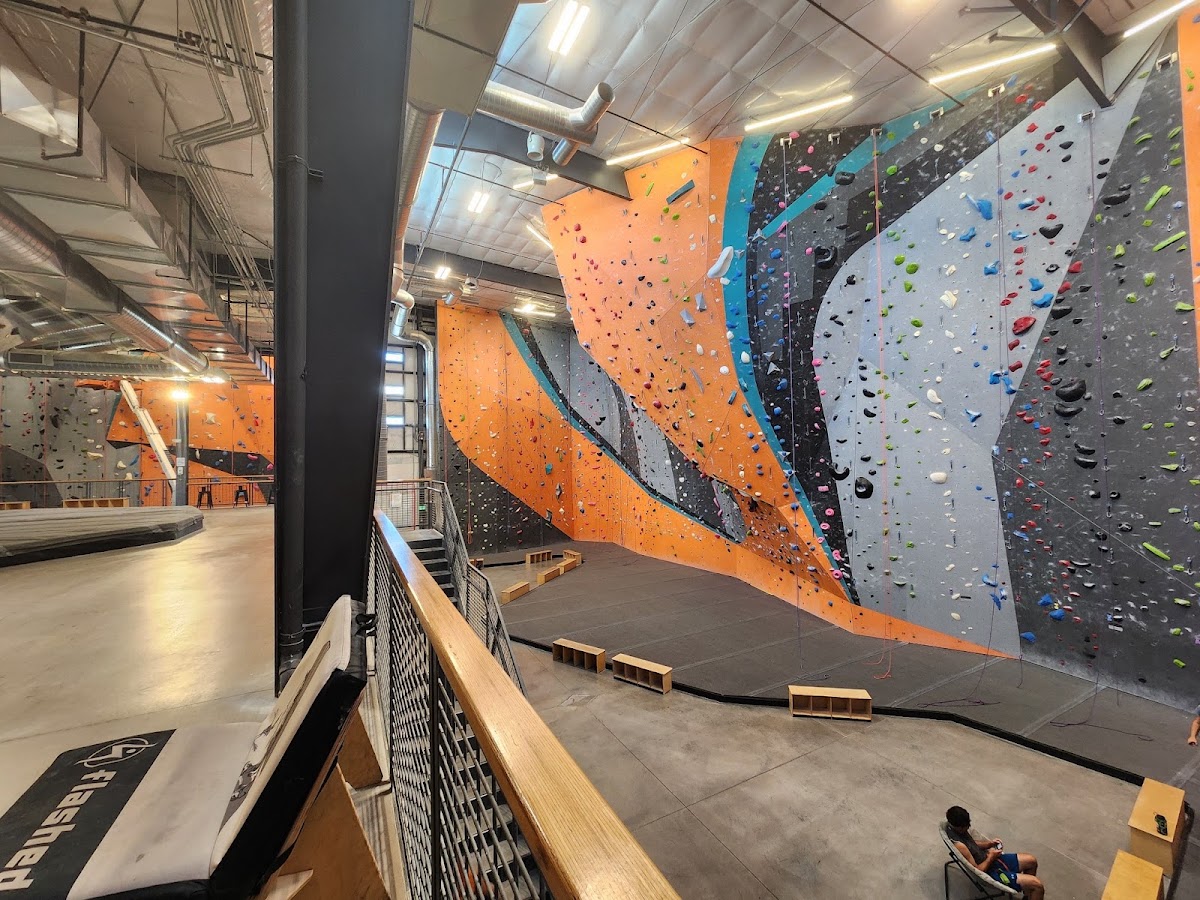 Stone Age Climbing Gym North - Photo 2