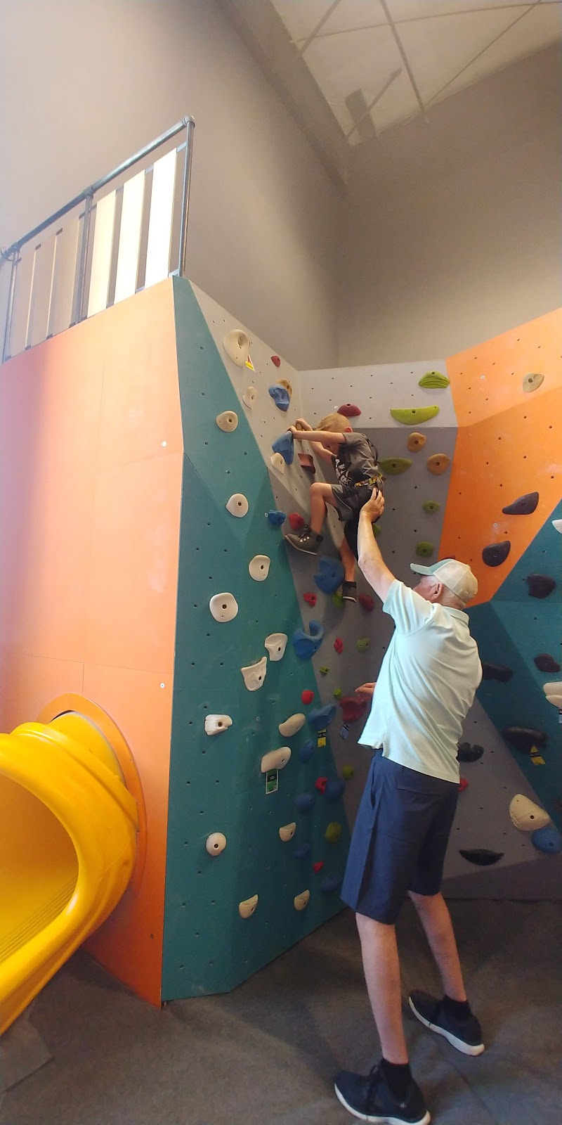 Stone Age Climbing Gym North - Photo 3
