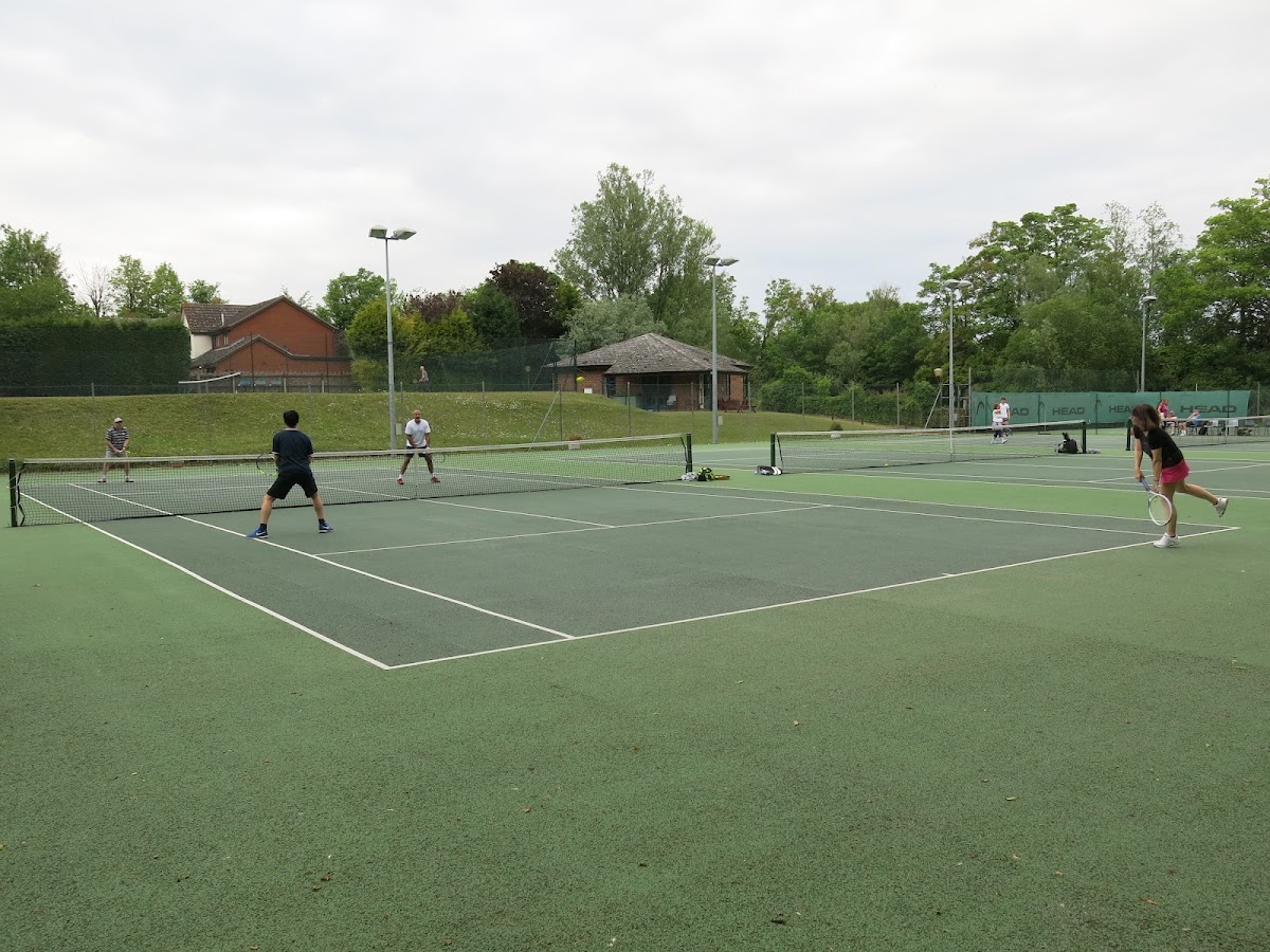 Stowmarket Lawn Tennis Club - Photo 1