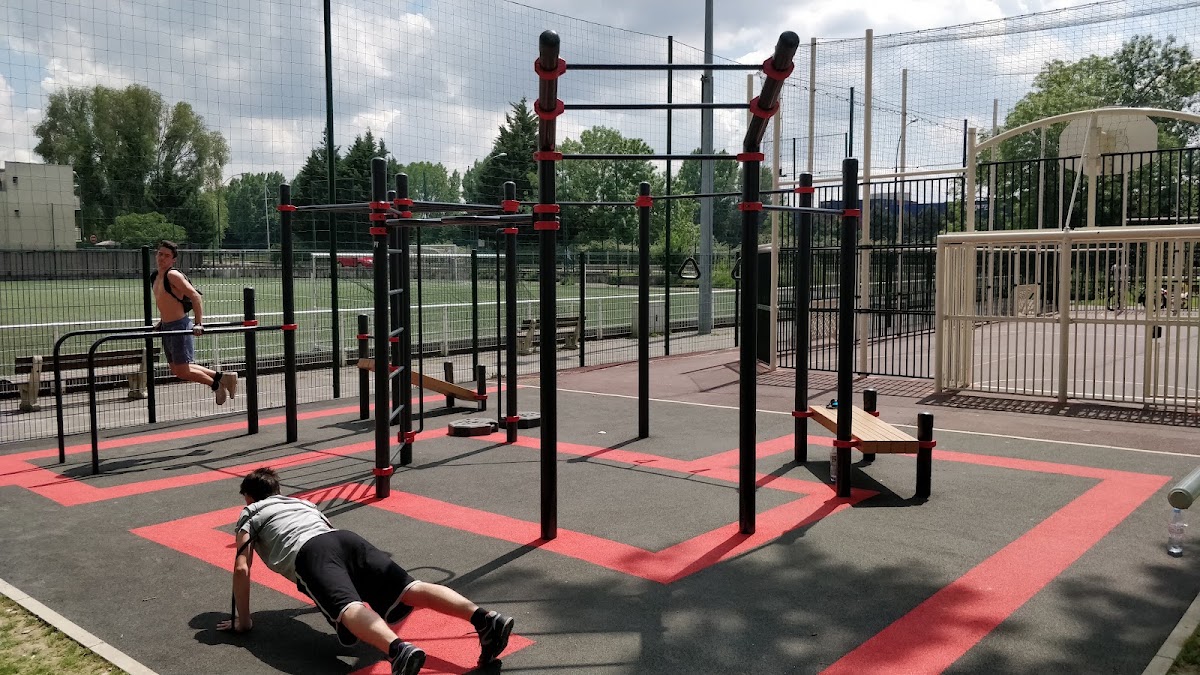 Street Workout Park - Photo 1
