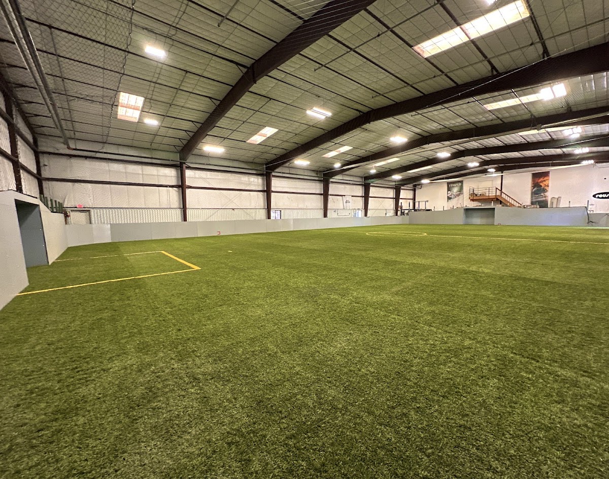 Striker Sportsclub - Photo 1