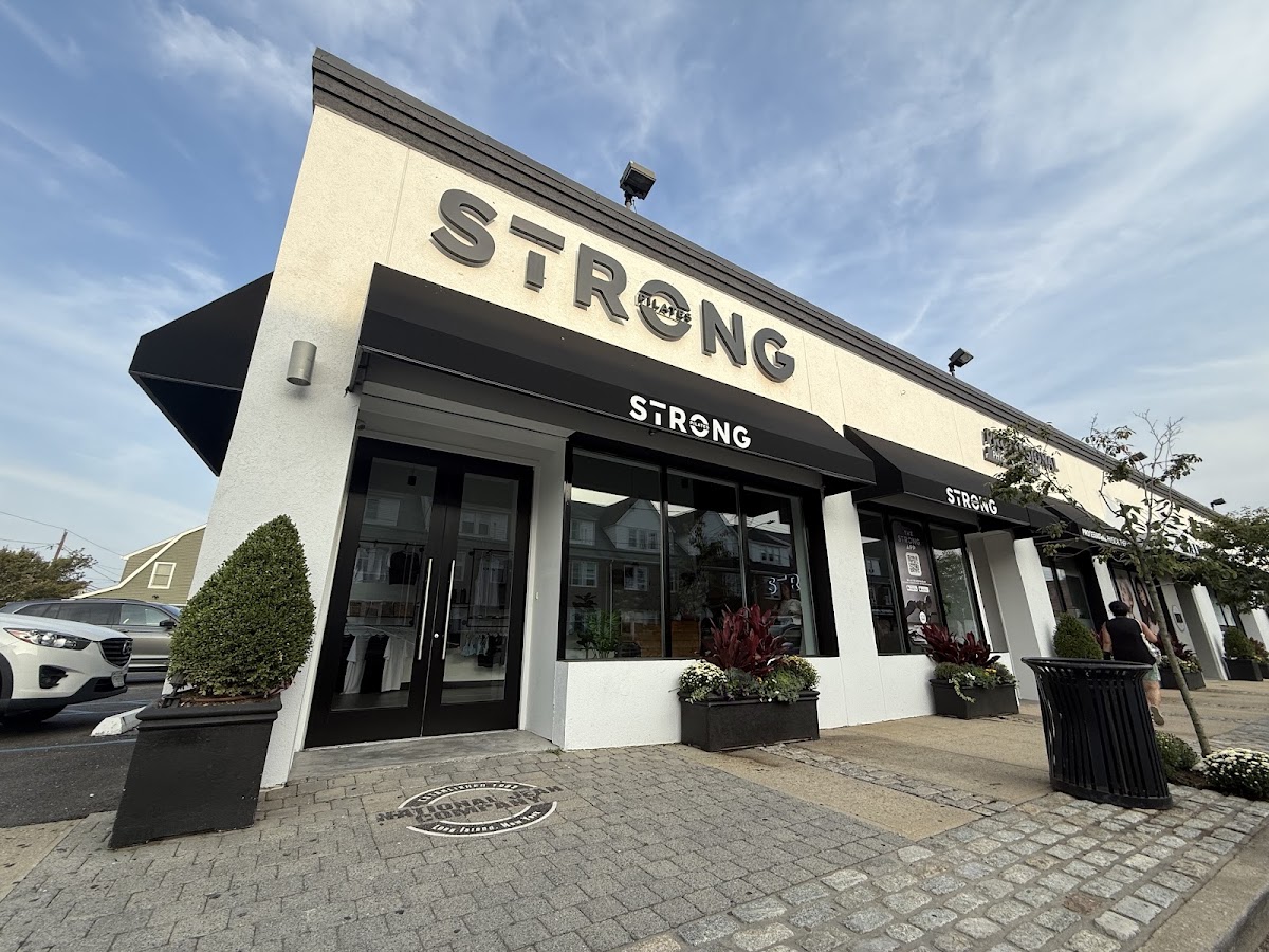 Strong Pilates - Photo 3