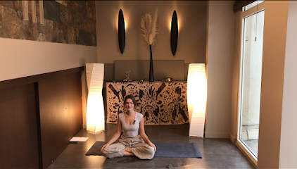 STUDIO YOGA MEDITATIVE ECHOES