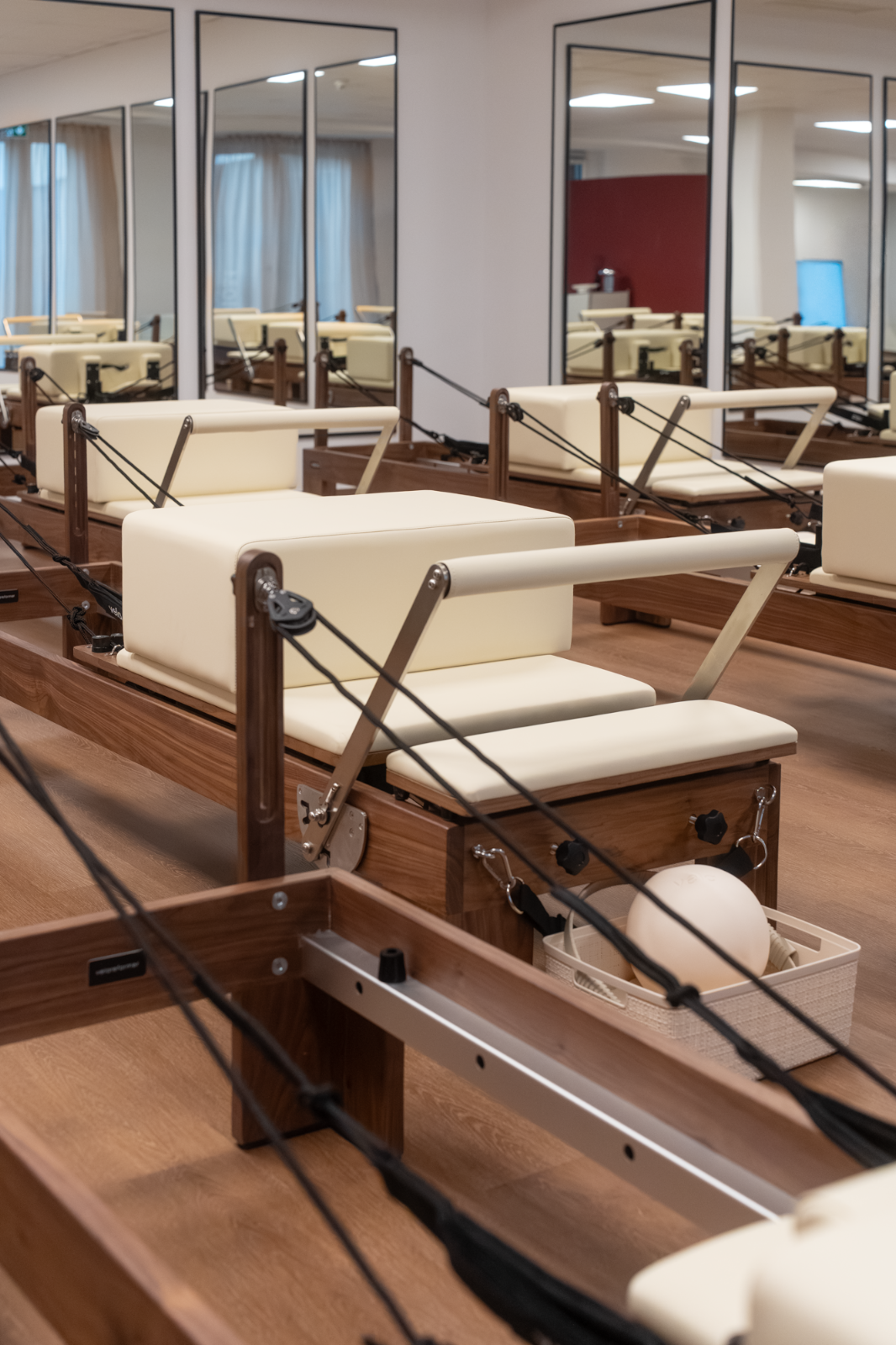 STUDIO84 reformer pilates - Photo 1