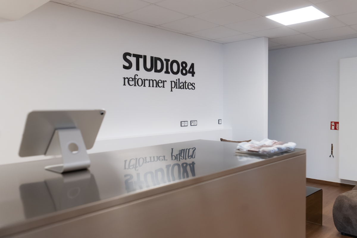 STUDIO84 reformer pilates - Photo 3