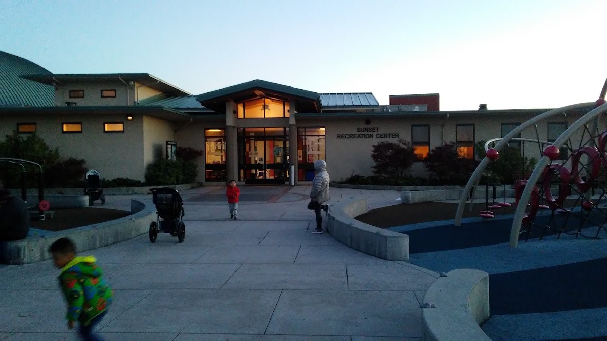 Sunset Rec Center Tennis Courts - Photo 2