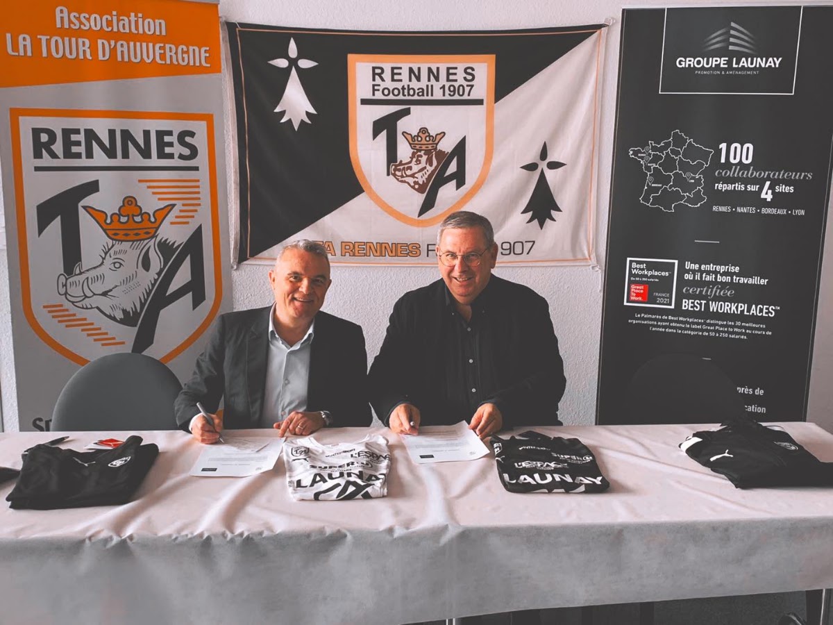 TA RENNES FOOTBALL - Photo 2