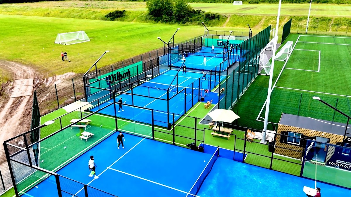 Te Amo Padel (at The Hayes) - Photo 2