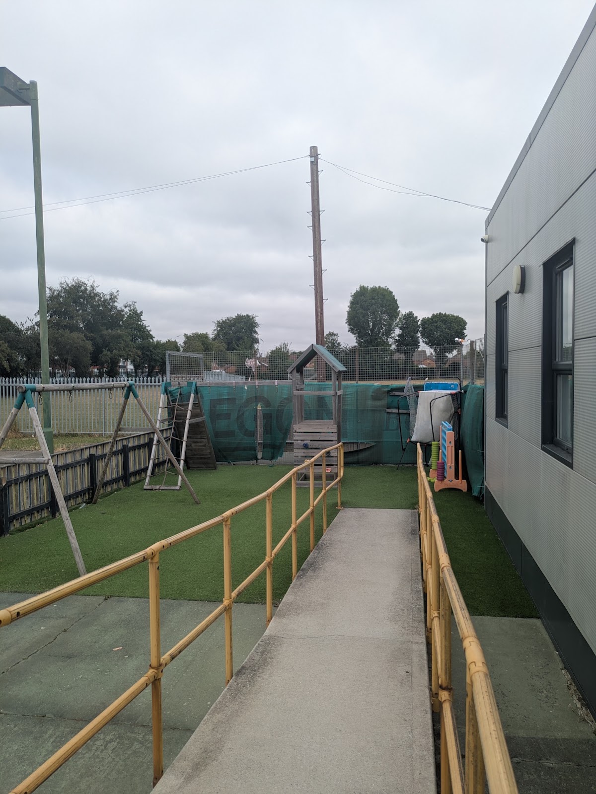 Tennis at Pelican Park (Pelican Park Community Trust) - Photo 3