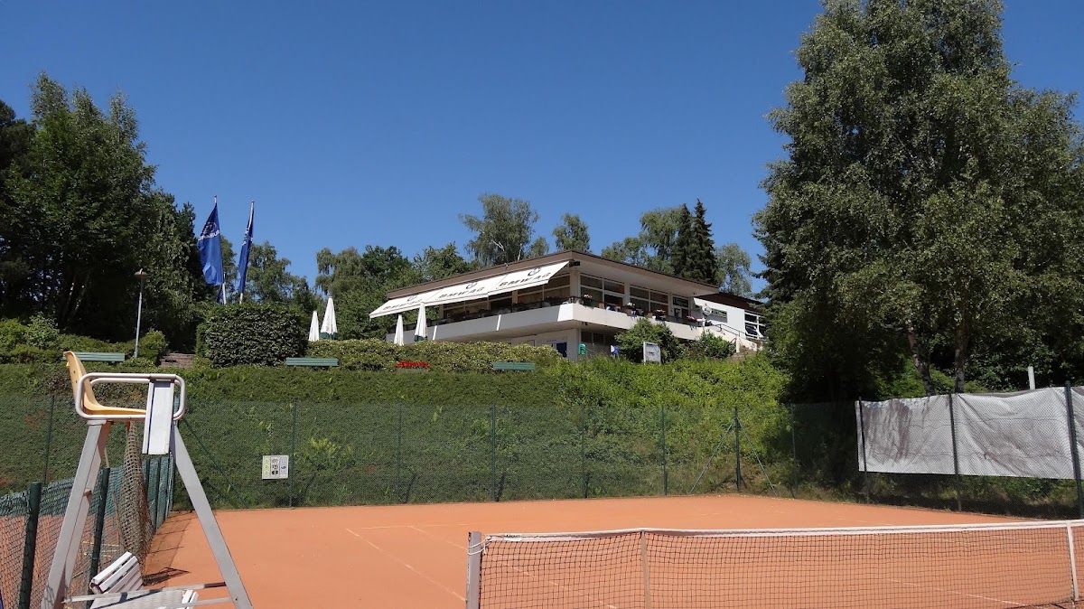 Tennis-Club Blau-Weiss Saarbrücken e. V. - Photo 1