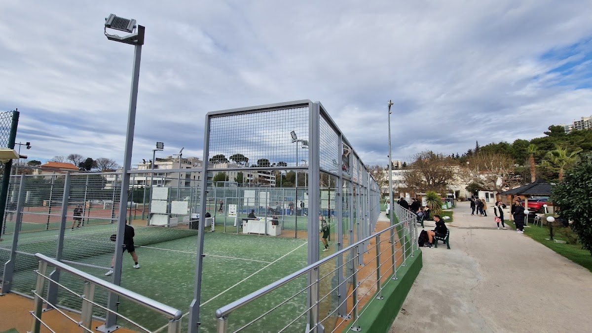 TENNIS CLUB LA FOURRAGERE ASPTT - Photo 2
