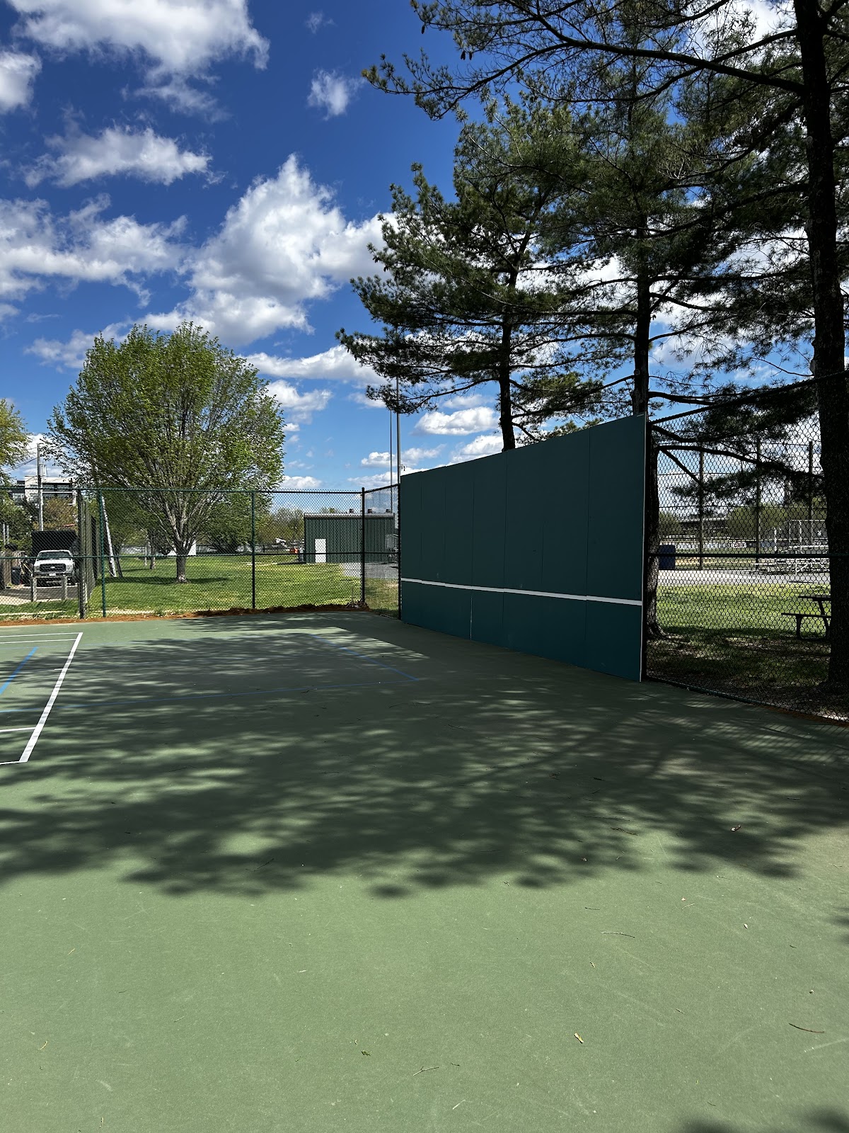 Tennis Court - Photo 1