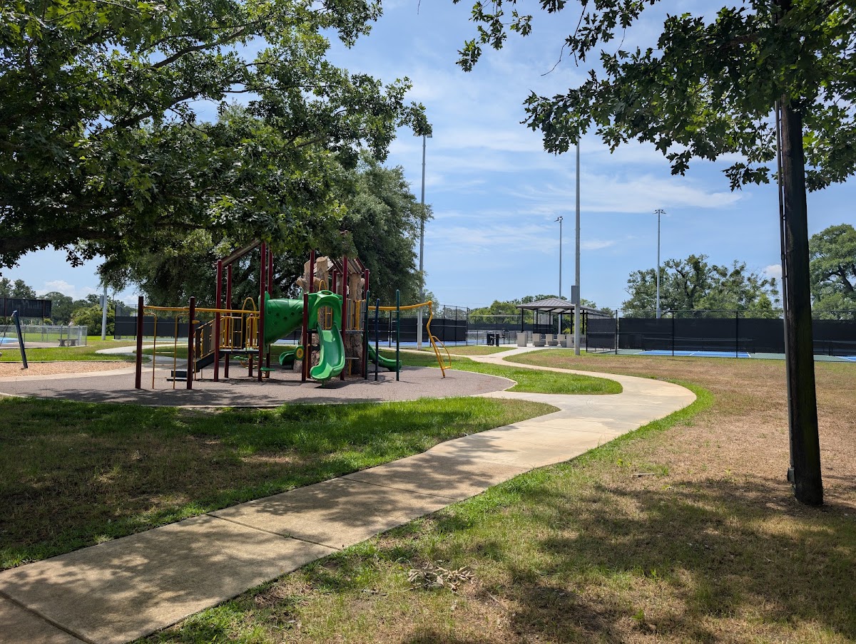 Tennis Court Crawford Murphy Park - Photo 2
