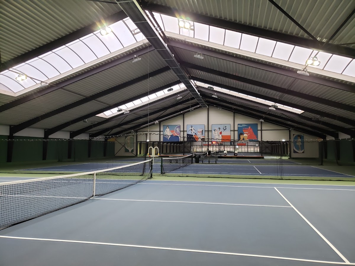 Tennis Courts - Photo 2