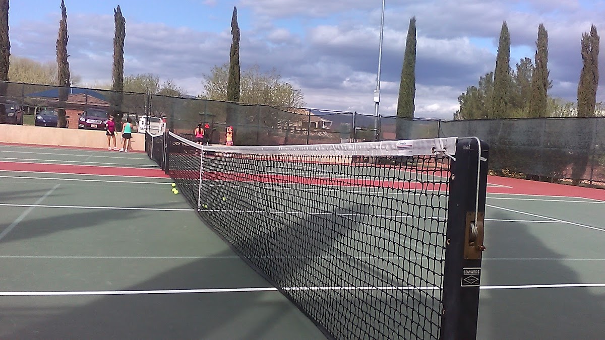 Tennis Courts - Photo 2