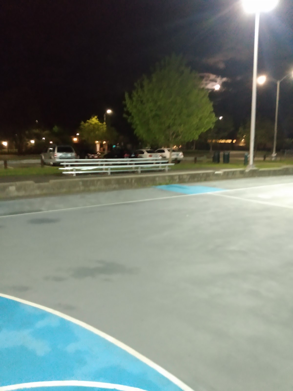 Tennis courts - Photo 3