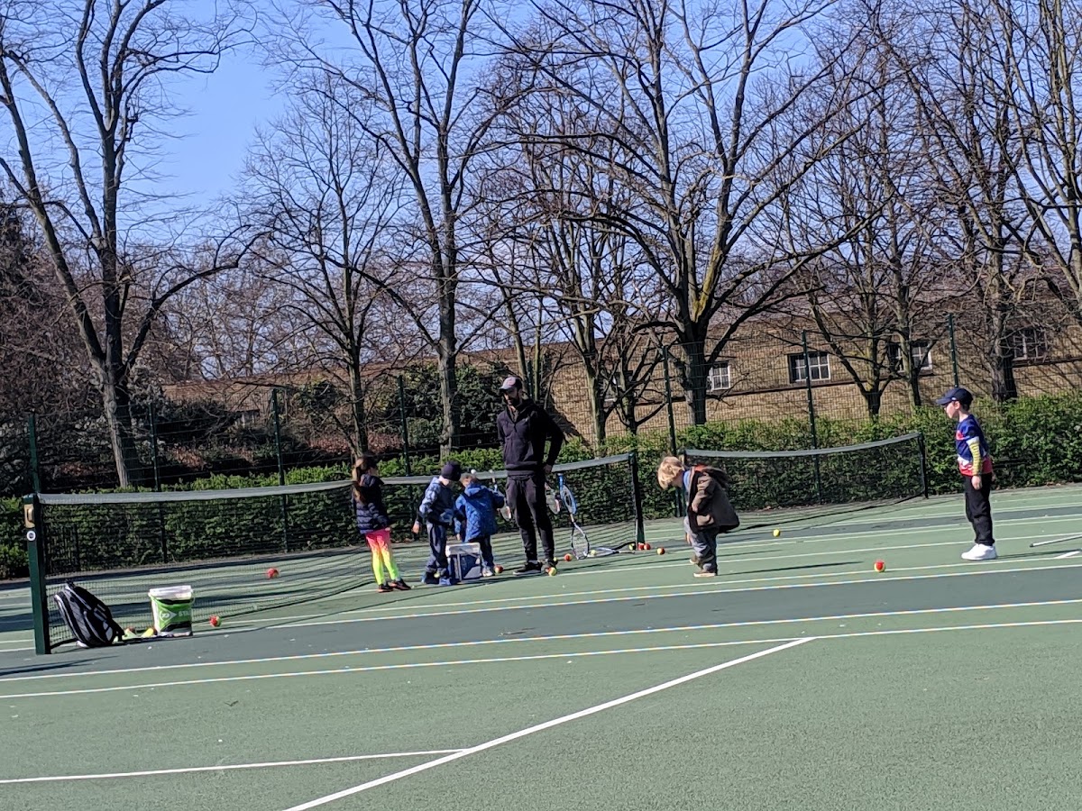 Tennis Courts West Ham Park - Photo 2