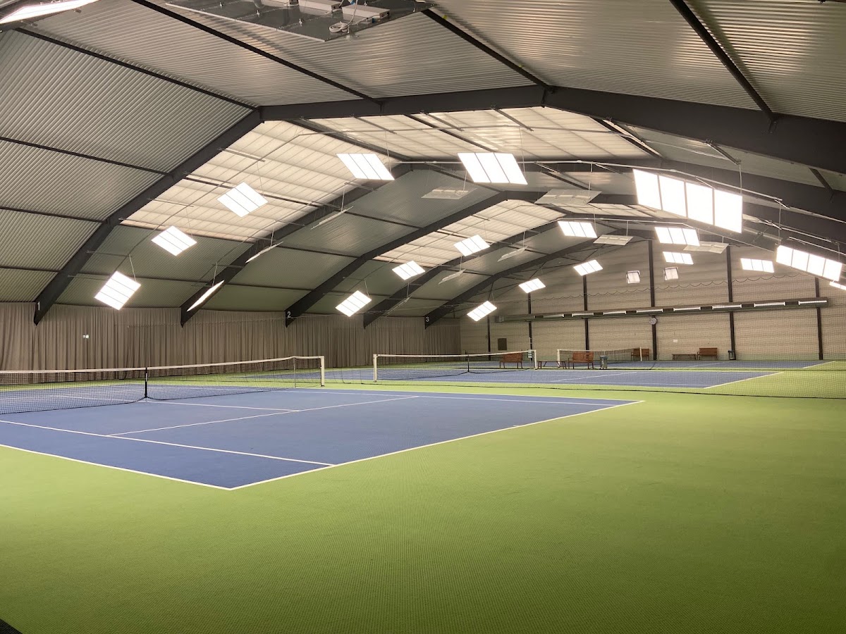Tennishalle Heerdt GmbH - Photo 1