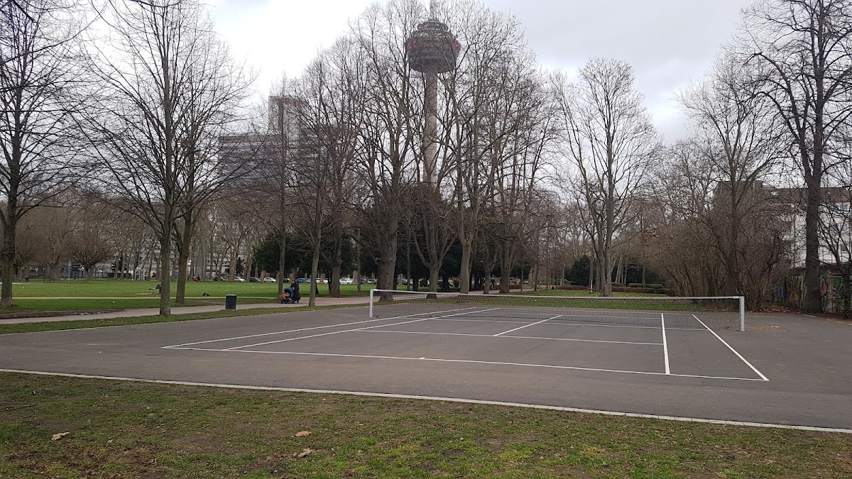 Tennisplatz - Photo 2