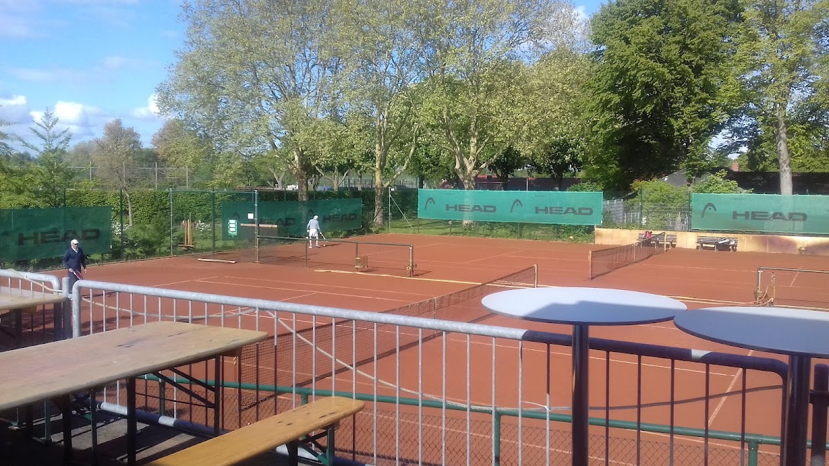 Tennisverein Rot-Weiss e.V. - Photo 2