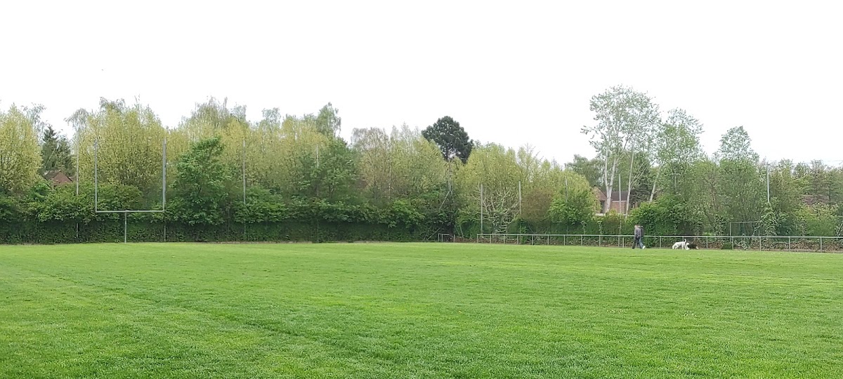 Terrain de football américain du Château - Photo 1