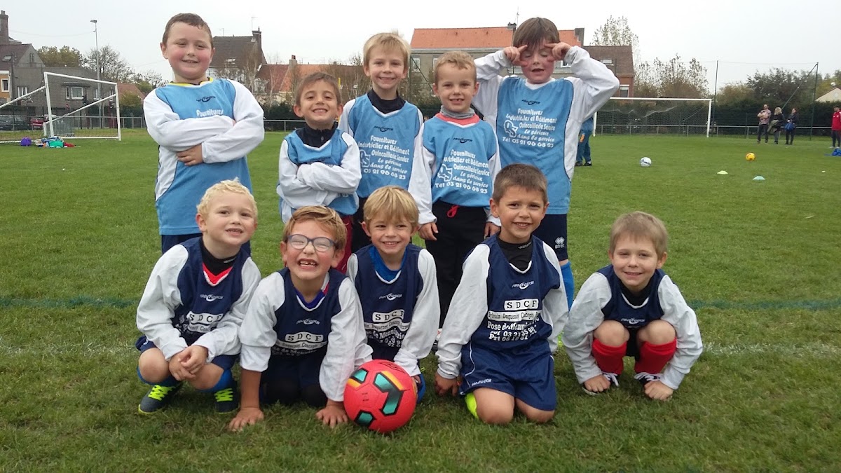Terrain de Football du Club Catena - Photo principale