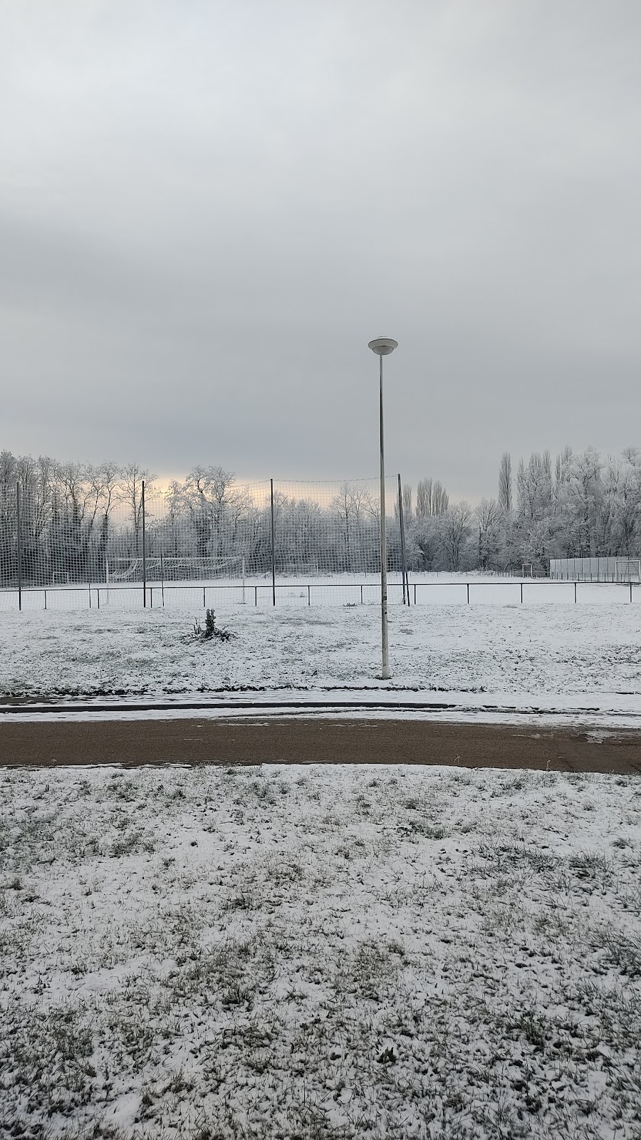 Terrain de football SUAPS - Photo principale