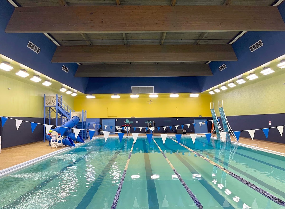 The Alaska Club East Gym & Pool - Photo 2