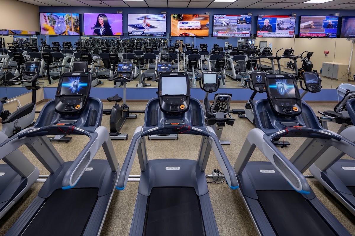 The Alaska Club West Gym - Photo 3