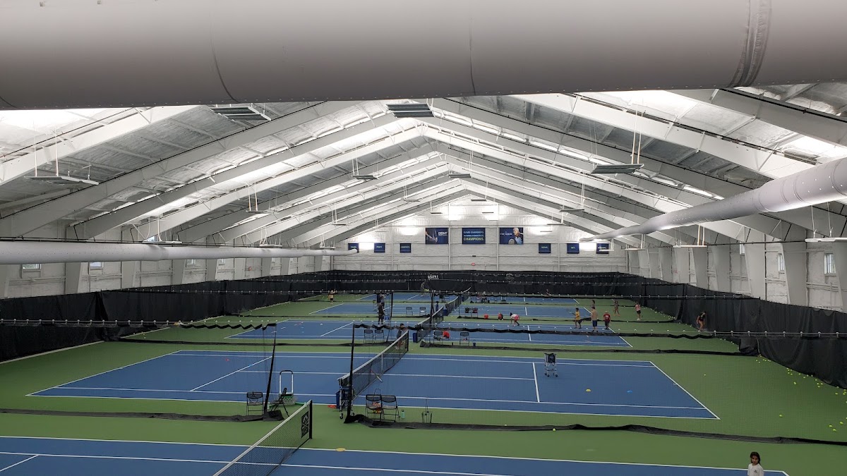 The Birch Racquet and Lawn Club - Photo 2