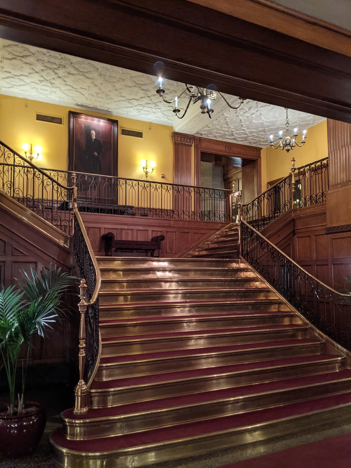 The Chicago Club - Photo 2