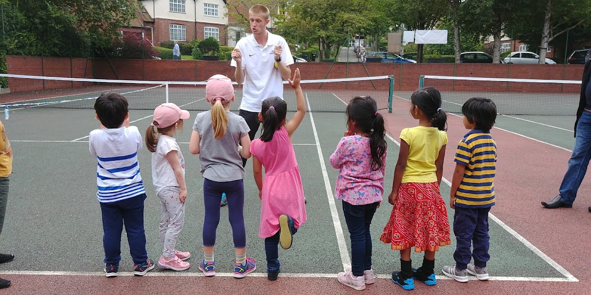 The Circle Tennis Club - Photo 2